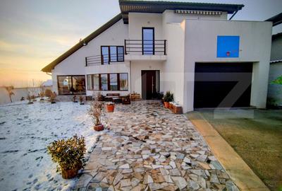 Casă individuală cu 4 camere în Cârcea