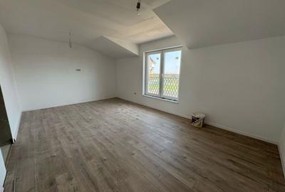 Duplex P+M Toate Utilitatile - La astfalt - Mosnita Noua - 10