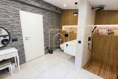 Vila exclusivista cu piscina interioara si 4362 mp curte in Sibiel - 11