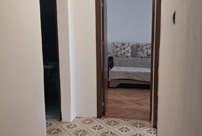 Apartament 3 camere etaj 1, strada Siretului - 10