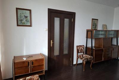 APARTAMENT DE VÂNZARE CU DOUĂ CAMERE IN ZONA CALEA GRIVITEI SEC 1 - 1