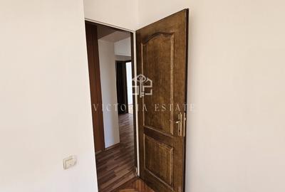 Apartament de vanzare, 3 camere decomandat.Republicii - 6