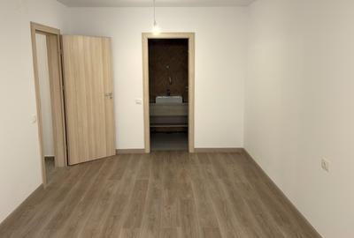 De vanzare apartament 3 camere  Urban Plaza - 10
