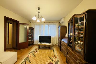 Apartament 3 camere, semidecomandat, etaj 3, zona Iosefin - 1