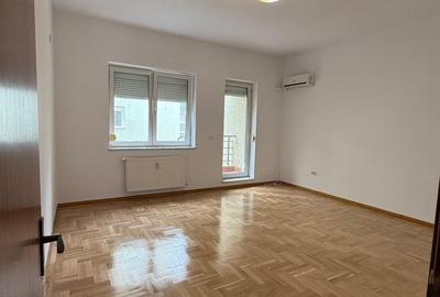 Apartament cu 3 camere în Herăstrău