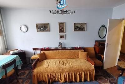 Apartament 2 camere, luminos, zona Biserica Noua, Precista