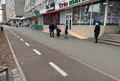 Inchiriez spatiu comercial 80m2 - 1