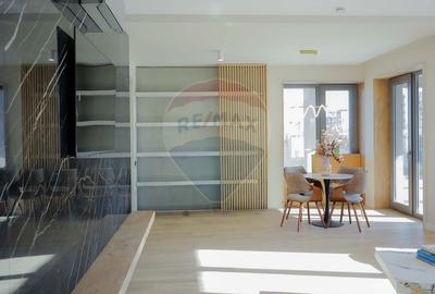 De vânzare Vilă cu 8 camere în Sânmartin, 290 mp util, teren 1100 mp - 6