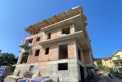 Apartament generos de 4 camere – 127 mp, 4 balcoane, 2 bai, bloc nou - 4