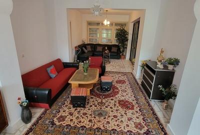 Casa de vanzare - Parter + Etj1 + Etj2 - 8