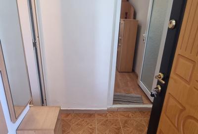 Garsonieră zona  Cet  mobilată utilată 20 mp p/4 - 5