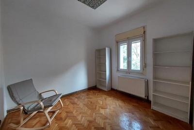 Apartament pentru birou, zona Tribunal