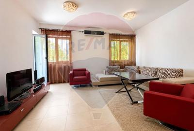 Apartament cu 3 camere de vânzare Ultracentral Bd Tomis Constanta - 2