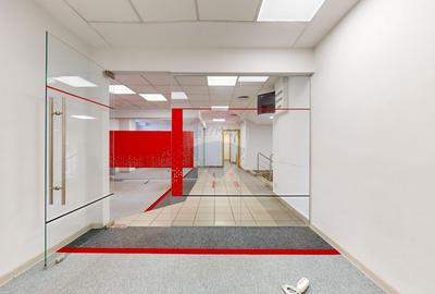 Oportunitate premium Inchiriere spațiu comercial în Piața Astra Brasov - 18