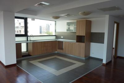 Nou si vechi in inima orasului-  spatii de birouri in cladire Clasa A - 4