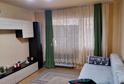 Apartament cu 2 camere semidecomandat, mobilat în Alexandru Obregia