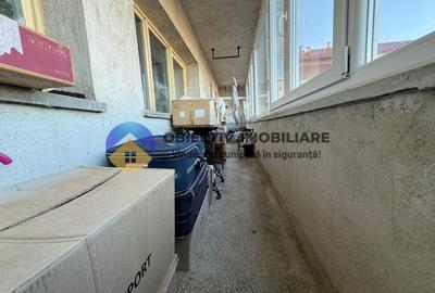 Garsoniera spatioasa de vanzare – 67,76 mp – Zona 1 Mai - 10