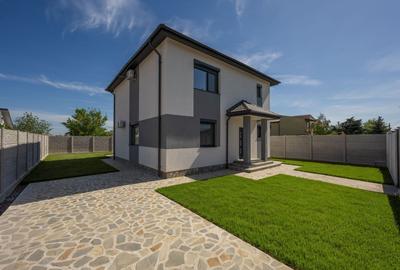 CASA TIPLA, Racordata la toate Utilitățile ! Domnești ! - 1