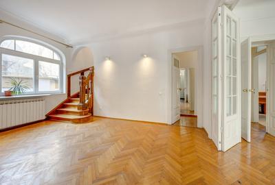 Vila eleganta, arhitectura deosebita, 7 camere, renovata, langa Parcul Kiseleff - 3