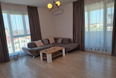 Apartament cu 2 camere semidecomandat, mobilat în Central