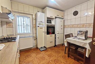 Et1., hol H, centrala termica, mobilat, utilat bloc 1991 Doamna Ghica Pancota - 6