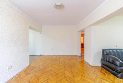 Apartament 3 camere transformat in 2 camere – Bd. Cosminului - 5
