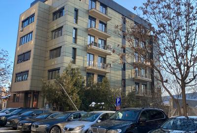Apartament 4 camere bloc boutique si terasa de 25m - 54