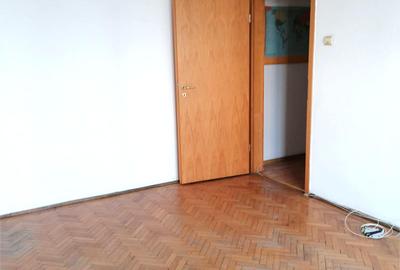 Apartament cu doua camere in Centrul civic pentru locuinta sau birou - 2
