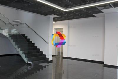 Showroom/birouri de închiriat Brasov- 60 mp cu ( utilități incluse in pret ) - 3