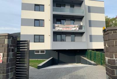 Apartament cu 3 camere decomandat în Vest