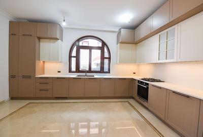 Eleganta arhitecturala si rafinament contemporan in zona Cotroceni - 7