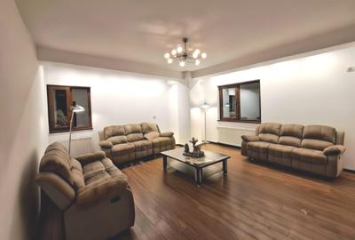 Apartament cu 5 camere decomandat, mobilat în Bucureștii Noi