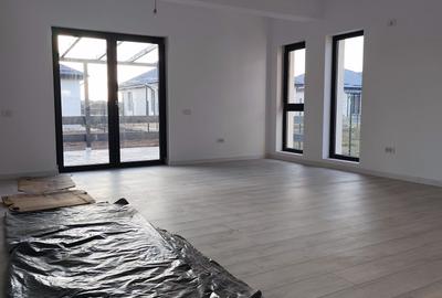 FARA COMISIOANE in Gulia casa cu 4 camere 2 bai terasa PARTER+pod placa la cheie - 23