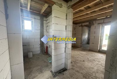 Casa in Rosu Teren 570 mp sau 1134 mp Terasa mare imprejmuit Barabant Alba - 10