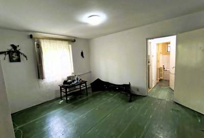 Vanzare Apartament 2 camere, Resita, etajul 1, liniște și acces facil - 10