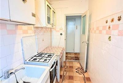 Apartament cu 3 camere etaj 1 cu balcon zona Mihai Viteazu/Cedonia - 11
