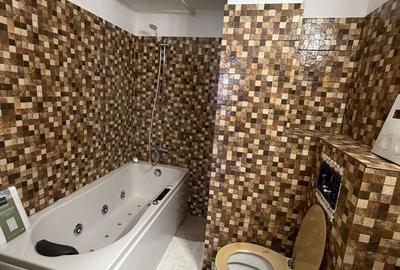 APARTAMENT 3 CAMERE 82 MP / LOC PARCARE INCLUS - TOMIS NORD - 17