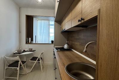 Apartament cu 2 camere decomandat în Berceni
