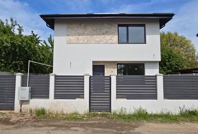 Casă cu 4 camere în Berceni