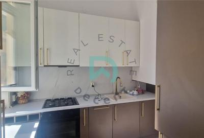 Apartament  la casa 3 camere, Bd. 15 Noiembrie - 9