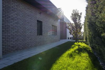 Casă / Vilă cu 5 camere de vânzare în zona Dealuri Oradea - 36