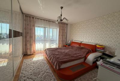 Copou - Casa Armatei , 4 camere , 108 mp , garaj si boxa in proprietate ! - 2
