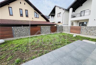 Casa de vanzare in Sibiu - 4 camere, panouri solare - - 9