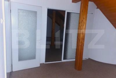 Birou, de 165.00 mp, în 13 Decembrie
