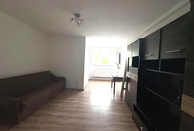 Garsoniera 30mp zona strazii T.V etaj 3  Pret 37.800eur neg - 3