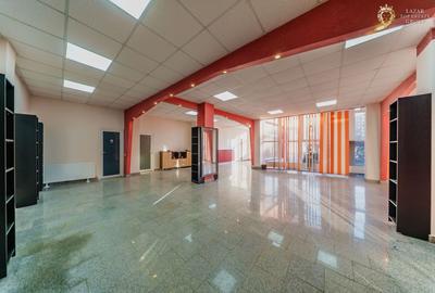 Spatiu comercial de inchiriat central - 3