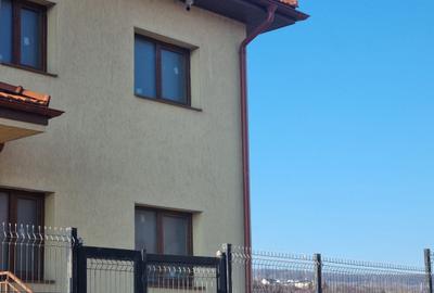 Casa de vanzare 6 camere 273mp - 3