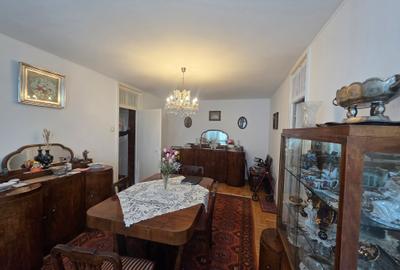 Vand apartament 4 camere cu garaj - 9
