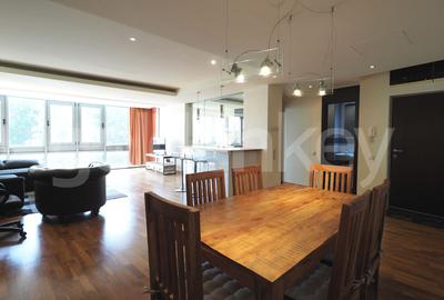Apartament modern cu 3 camere | garaj | piscina comuna - 4