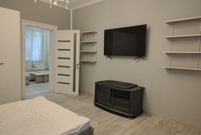 Apartament 3 camere la casa ,ultracentral, 550 E neg. Comision 50% - 3